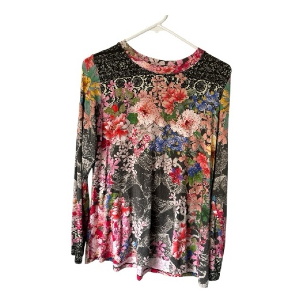 Johnny Was Lindana Favorite top
T11421-9 size small - Picture 3 of 4